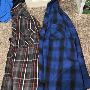 🍇Two mens flannels